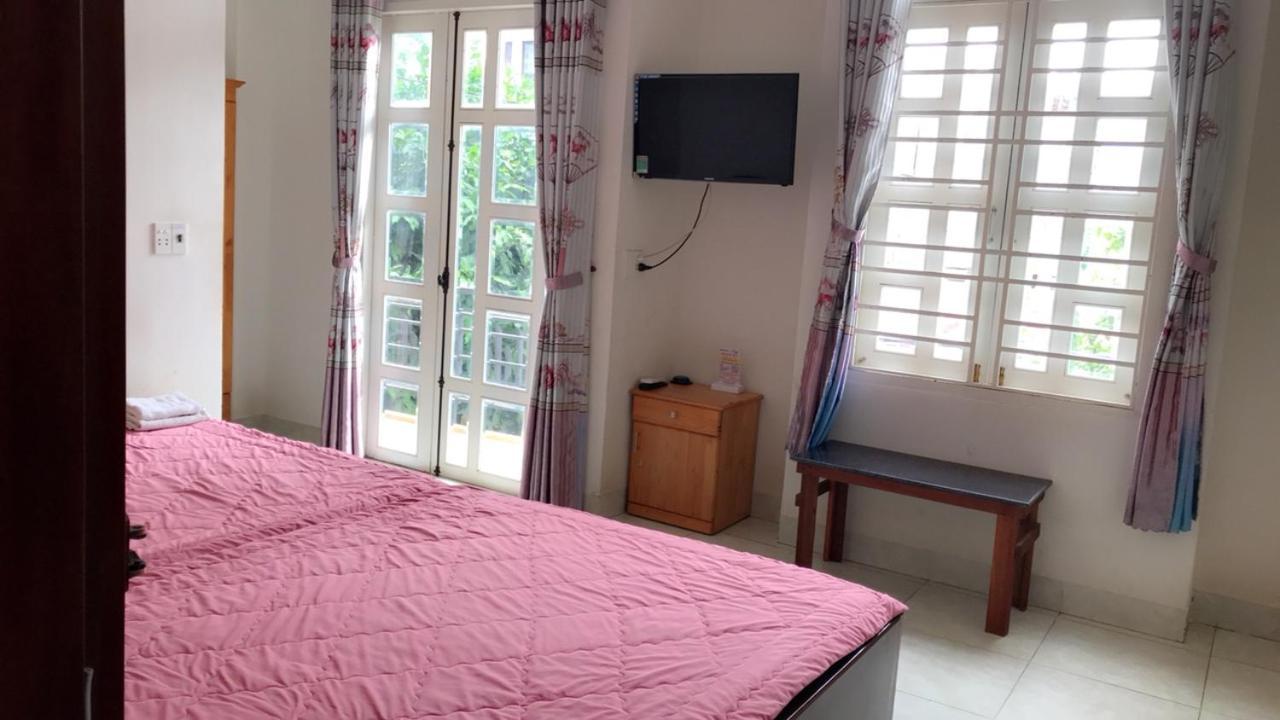 Nha Nghi Hoang Hoa Hotel บวนมาถวต ภายนอก รูปภาพ