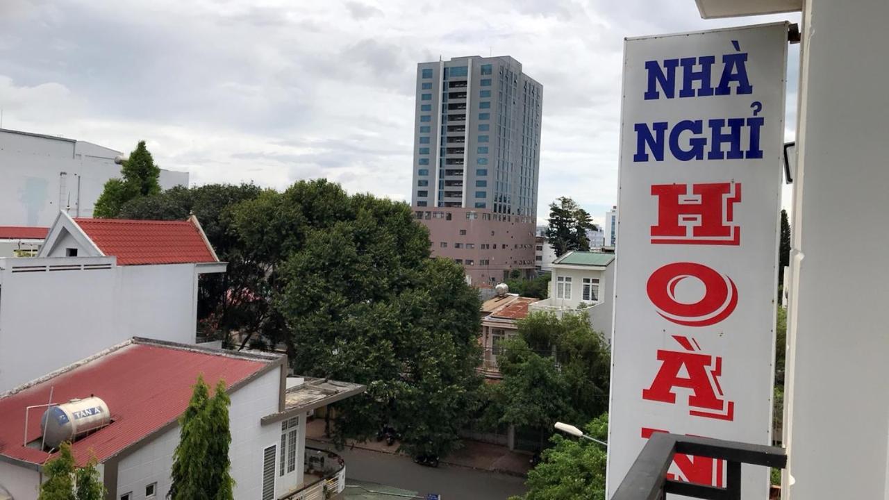 Nha Nghi Hoang Hoa Hotel บวนมาถวต ภายนอก รูปภาพ