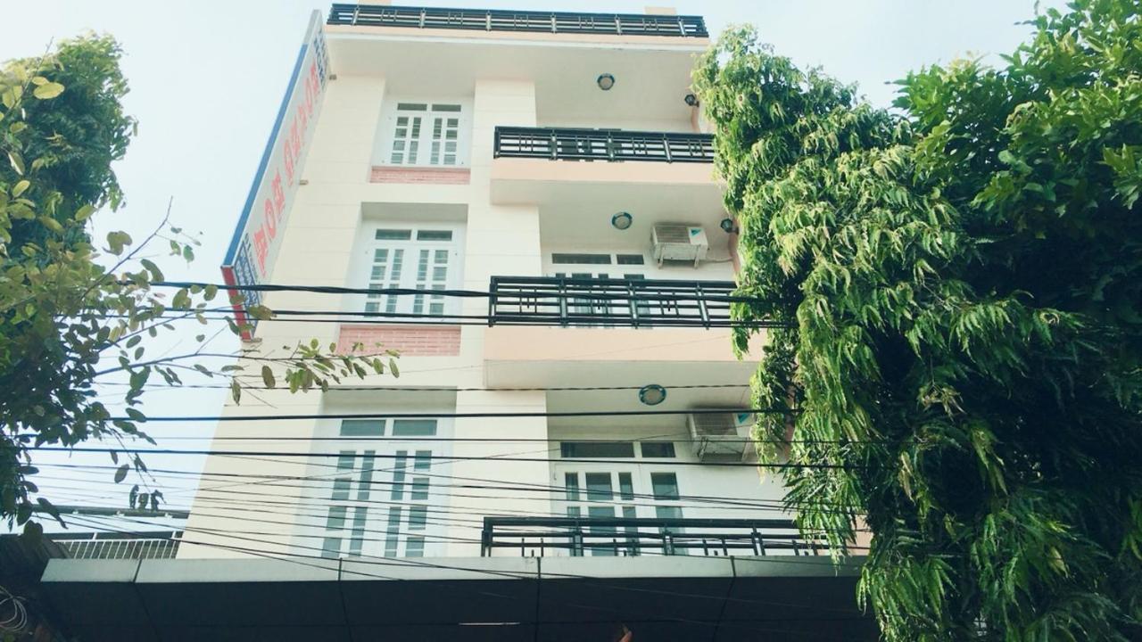 Nha Nghi Hoang Hoa Hotel บวนมาถวต ภายนอก รูปภาพ