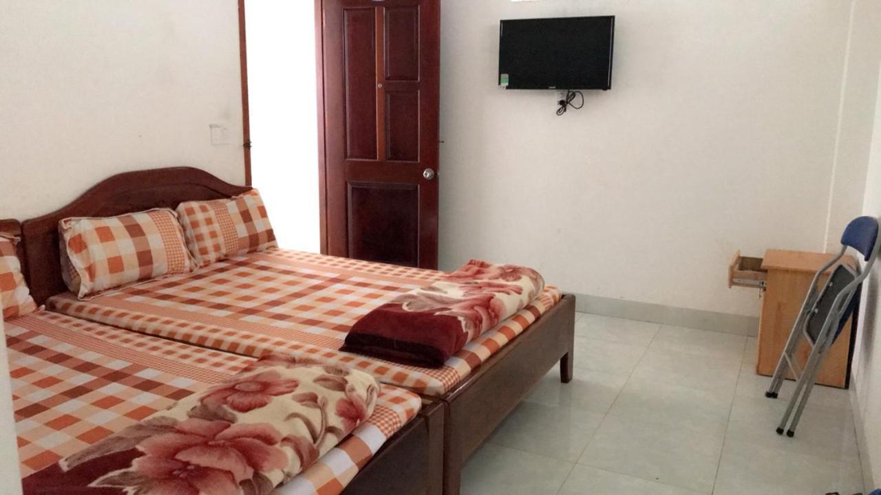 Nha Nghi Hoang Hoa Hotel บวนมาถวต ภายนอก รูปภาพ